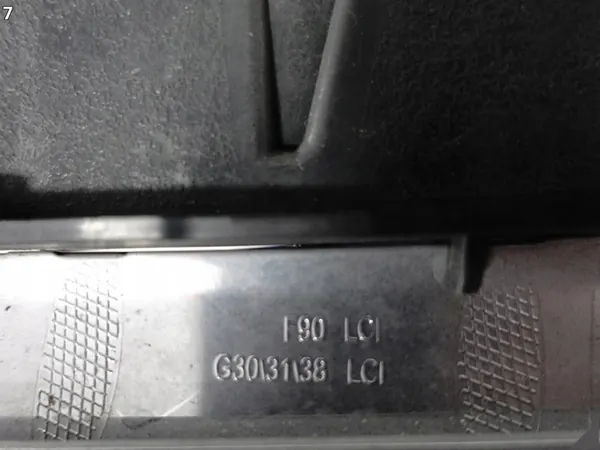 BMW G30 LCI Grill Front Original image 8