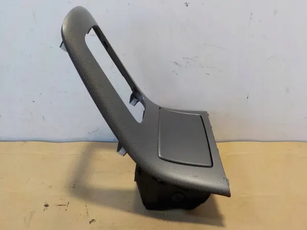 Cenicero salpicadero OEM POPIELNICZKA Toyota Avensis T25 image 4