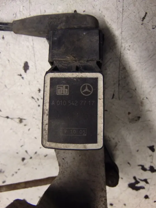 Sensor de Posição Xenon OEM A0105427717 para Mercedes Classe E image 7