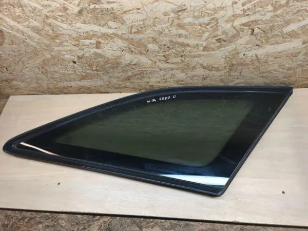 Vitre arrière droite OEM 87820J7600 pour Kia 1.6L 2022 image 3