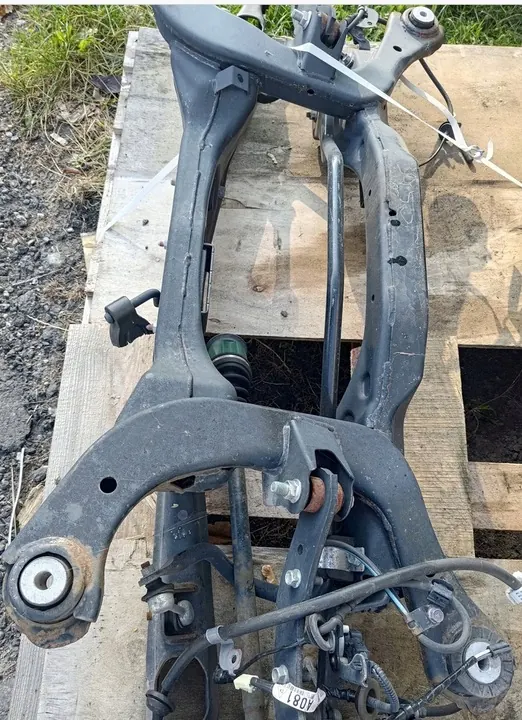 Mitsubishi Eclipse Cross Sospensione Posteriore Sanki Wózek 4WD OEM image 4