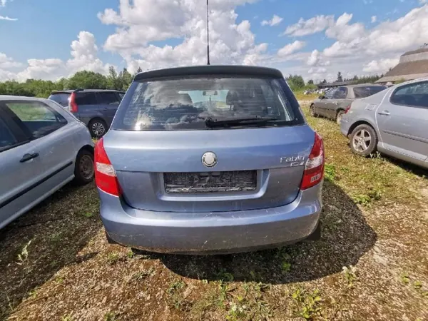 Öljypumppu OEM 045115109a Skoda Fabia 1.4L 2007 image 10