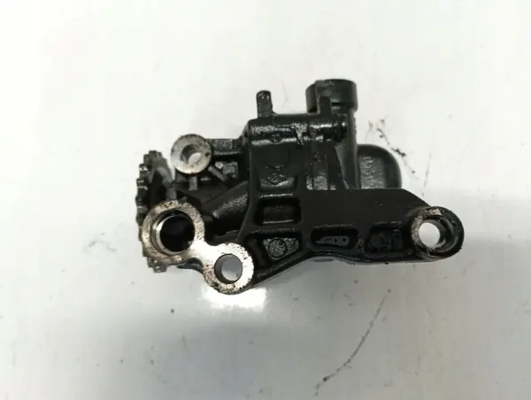 Öljypumppu OEM 045115109a Skoda Fabia 1.4L 2007 image 3