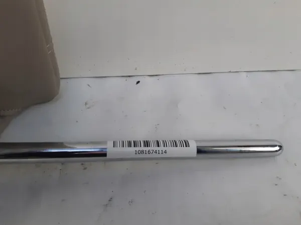 Range Rover Velar L560 achterste hoofdsteun OEM 1081674114 image 5