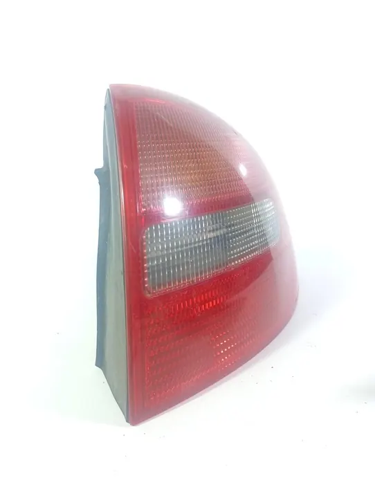 Audi A6 C5 97-04 Lámpara Trasera Derecha OE 4B5945096 image 2