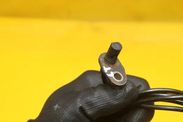 ABS Sensor Rear Left Mercedes-Benz Sprinter 13- OEM image 3