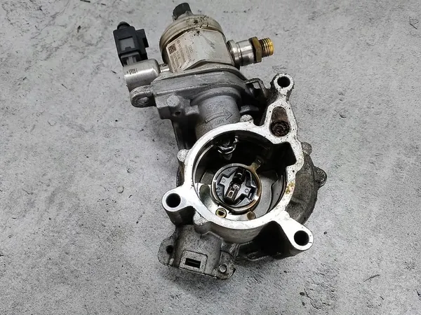 Hochdruckpumpe Skoda Octavia II FL 1.8 image 4