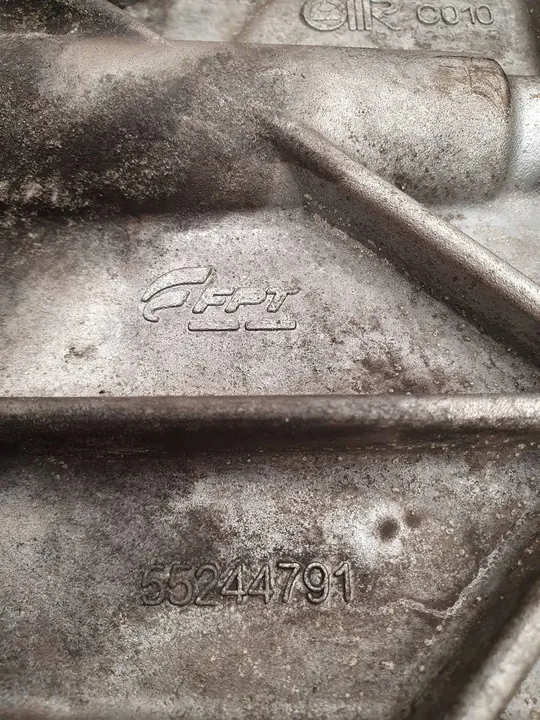 FIAT LANCIA 0.9 TWINAIR OLJEFAT 55244791 image 8