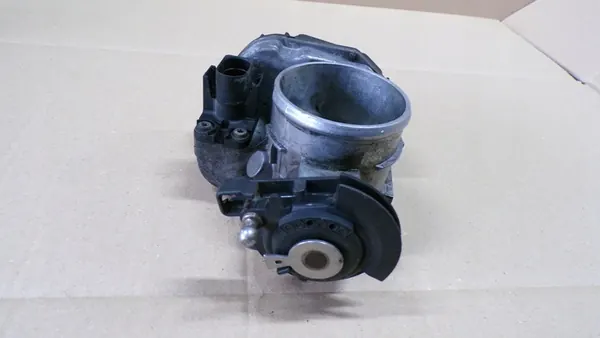 AUDI A4 B5 Acelerador 058133063M image 6