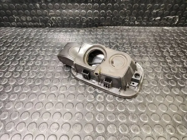 Motor de tampa de combustível AUDI A8 D2 4H0809857B 4.2L Diesel image 4