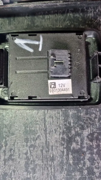 Spiegel-Fensterschalter Iveco Daily IV OE OR 5801304491 image 3