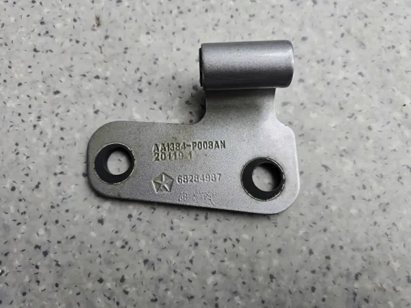 Jeep Wrangler JL linker voorruit scharnier OEM 68284987 image 2