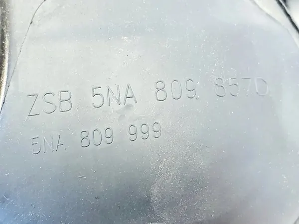 VW TIGUAN (AD1) Bränslelock OEM 04E010012R 2023 image 6