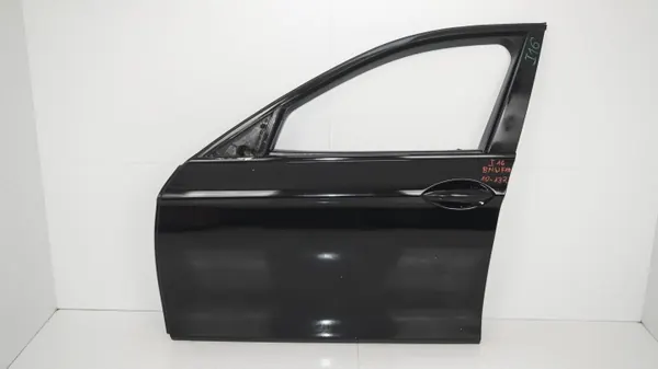 BMW F10 Fram Vänster Dörr OEM 360198635 - Begagnad image 2