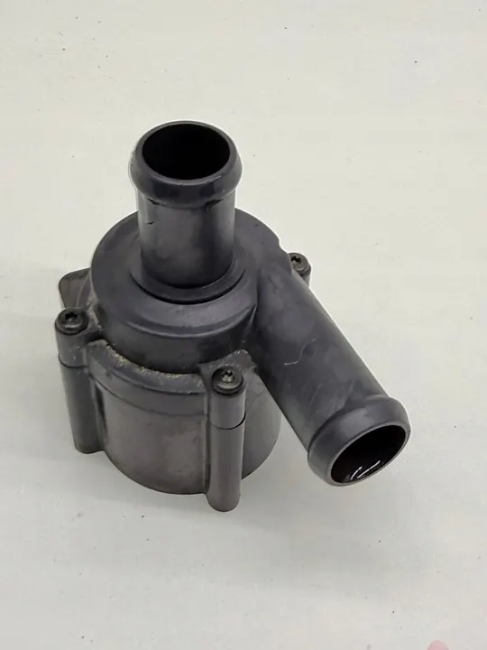 AUDI S6 A6 A7 S7 C7 Vattenpump OEM 079121601A image 5