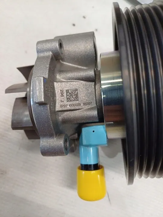 Vattenpump Opel Corsa E 1.3 CDTI 55588014 image 3