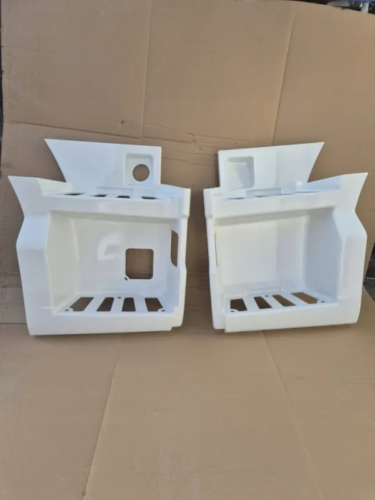 Estribo MAN TG3 TGX3 OEM 81.61520-0068 - Usado image 3