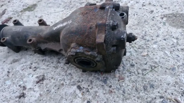 Front Differential Subaru Forester SG 2003 Rear Diff image 4