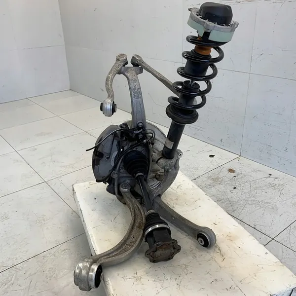 Mozzo di Sospensione Anteriore Sinistro Audi A6 C8 TDI image 2