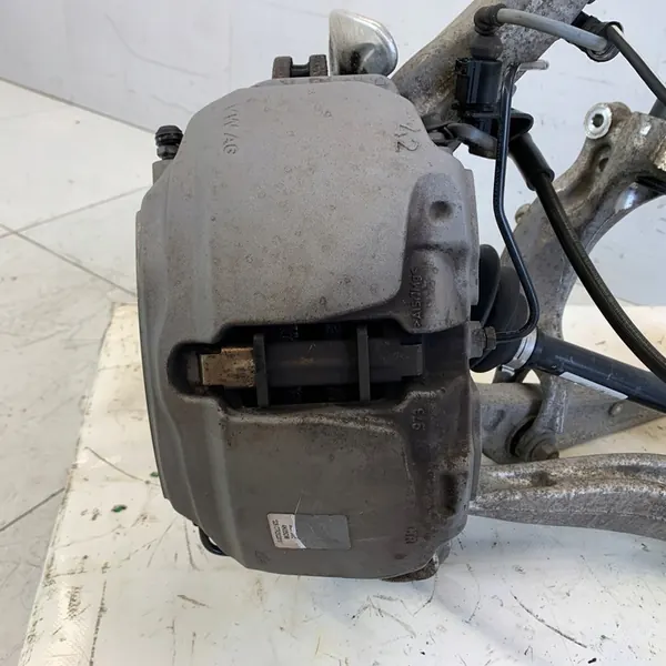 Mozzo di Sospensione Anteriore Sinistro Audi A6 C8 TDI image 6