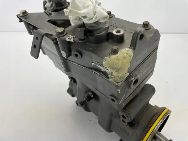 Compresseur d'air DAF 106 OEM 1883118 - État utilisé image 4