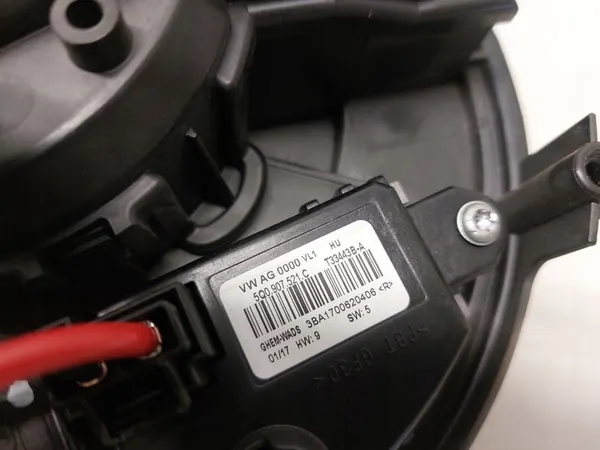 Motor do ventilador Volkswagen Golf VII 2017 image 7