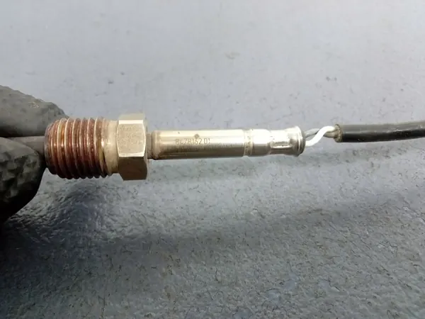 BMW 8478162 Avgas Temperatursensor G11/G12 image 4