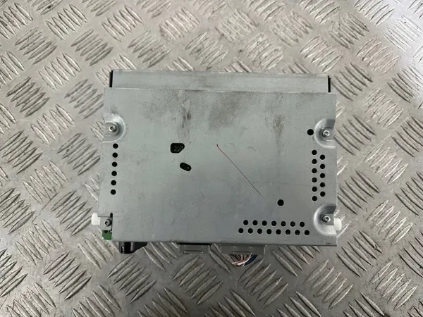Radio FORD FIESTA MK7 OEM 8A6T-18C815-BL Usado image 7