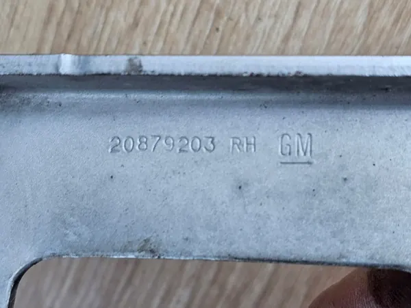 Paire de charnières capot OEM 20879202/03 Opel Astra J image 7