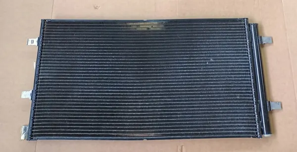 Ilmastointijäähdytin Audi A4 A5 8T0260403G image 3