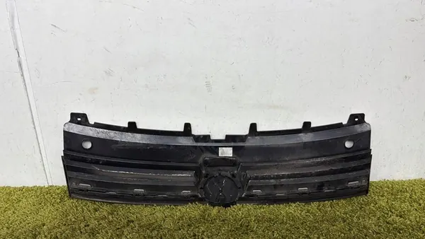 Grill Emblem Chrome Trim VW Polo V 5 6C Lift 14- OEM image 2