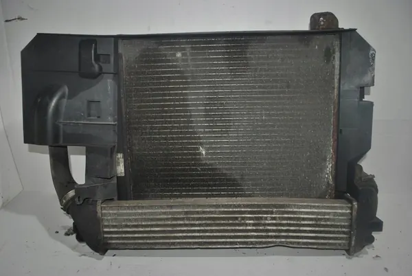 Vattenkylare Intercooler Fläkt Peugeot 407 1.6HDI 7700436917 image 2