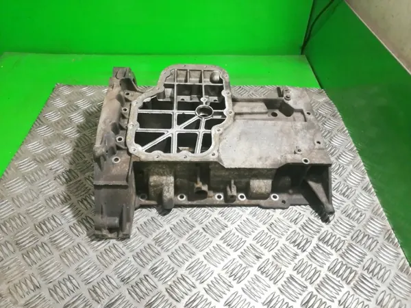 Land Rover OEM 4H2Q-6U004-FB yläöljypohja image 2