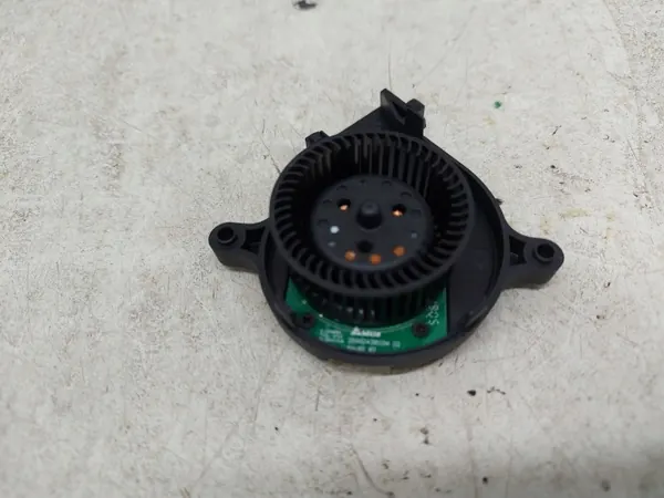 Mercedes-Benz SLC R172 Frontscheinwerfer Lüftermodul OEM bfb0512hcg9 image 5