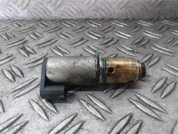 Capteur de distribution variable OEM 8692553 pour Volvo image 2