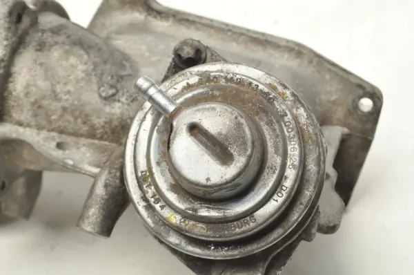 Soupape d'accélérateur Mercedes A6400901670 pour W245 2.0 CDI image 7