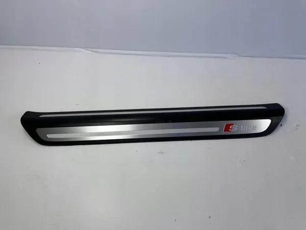 Audi Q3 5F 2015 Etu vasen sivulista OEM 8U0853373B image 2