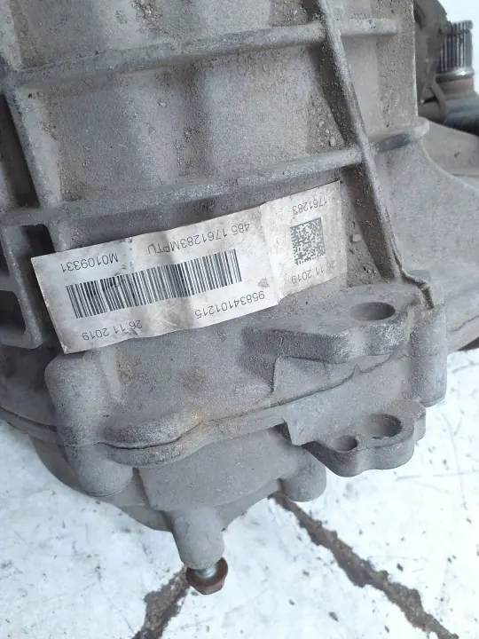 Puerta Trasera Porsche Cayenne 7P5 OEM 95834101215 - Usado image 8