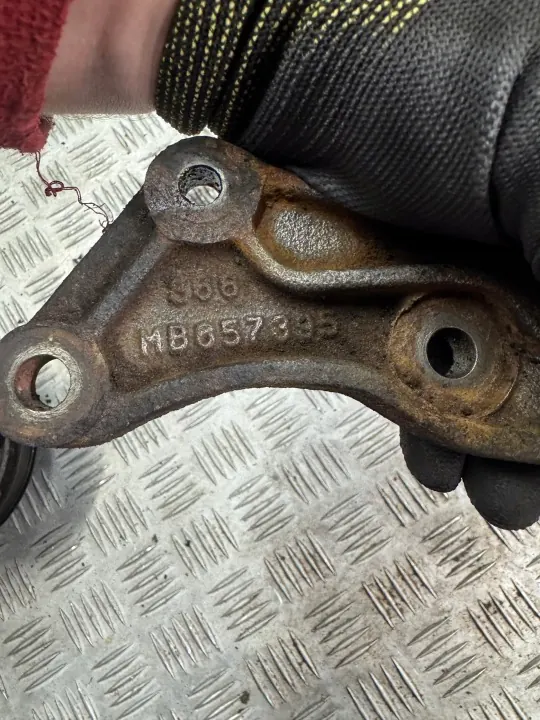 Poulie de tendeur MB657395 pour Mitsubishi Pajero II 2.5 TD image 3
