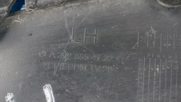 MERCEDES GLE W292 COUPE 2015 AMG VÄNSTER NEDRE STÖTFANGARE HÖRNA OEM A2928854722 image 2