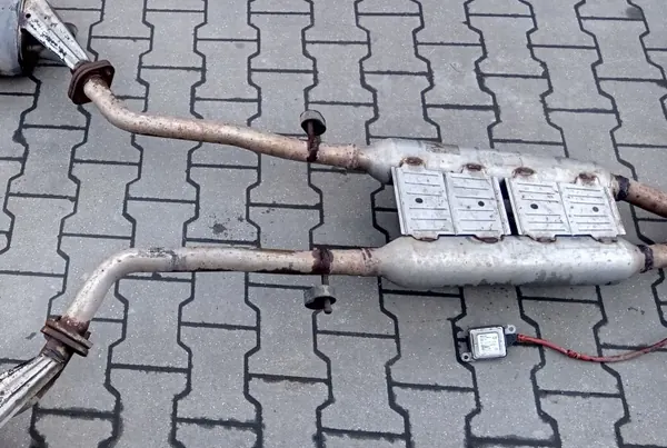 Silencieux central Infiniti Q70 2.2D OEM TLUM-SRY-Q70-2.2D image 3