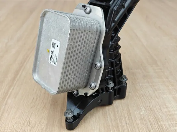 Ölfiltergehäuse-Basis OEM 8580415 BMW 2.0D image 3