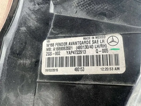 MERCEDES ML W166 LUZ TRASERA IZQUIERDA USA image 4