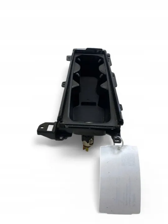 Volvo XC90 Voorste bekerhouder OEM 31389958 image 6