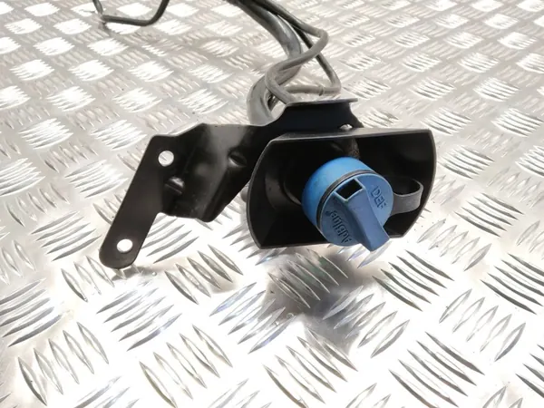 Réservoir AdBlue BMW d'occasion OEM RZV74449 X6 F16 image 3