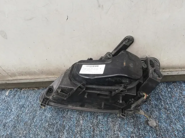 Oikea ajovalo Ford Focus C-Max 2003-2008 OE 1347459 image 3