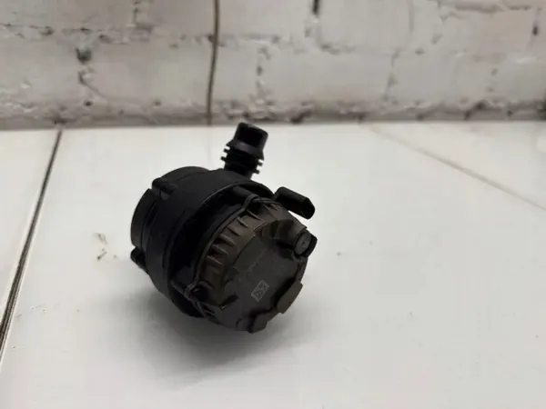 Pompe électrique de liquide de refroidissement OEM 6834936 BMW X6 G06 image 2