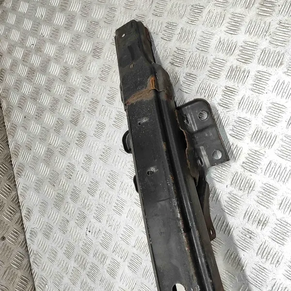 Etupuskuri Hyundai H-1 Cargo 2.5L OEM 865304H000 image 7