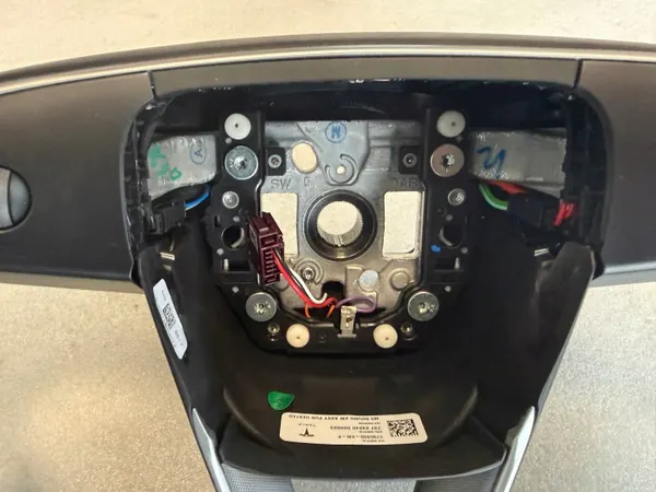 Volant chauffant Tesla 3 HL HIGHLAND OEM 1735339-CN-I image 6