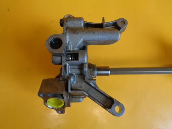 AUDI S4 A4 B8 3.0 TFSI Olje Pump 06E115105 image 2
